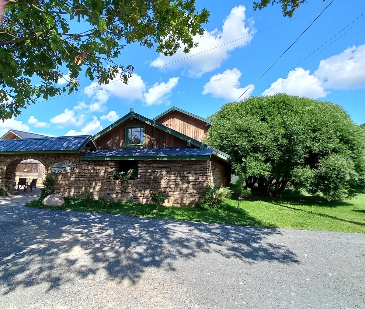 Здесь расположен ресепшен. Листайте, чтобы разглядеть поближе