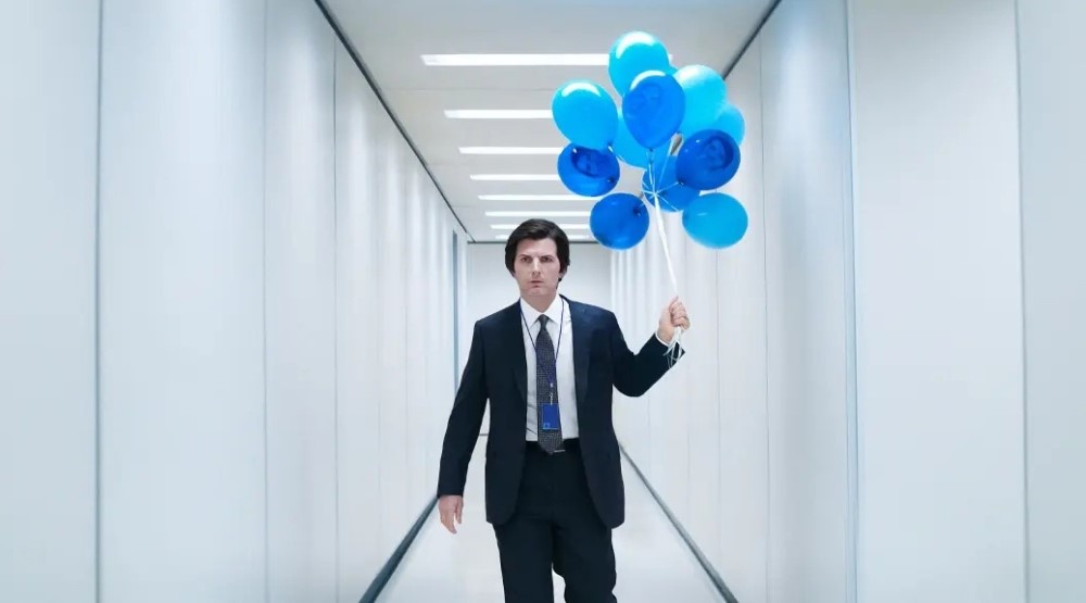     Кадр из 2 сезона сериала «Разделение» (2025)