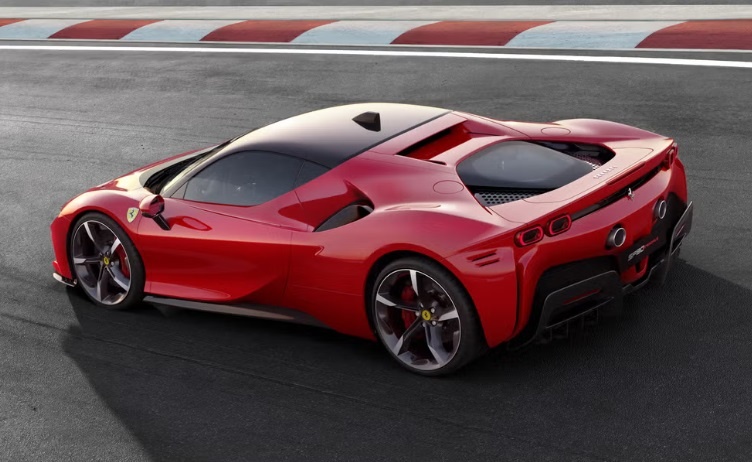 FERRARI SF90 STRADALE 
Источник: FERRARI