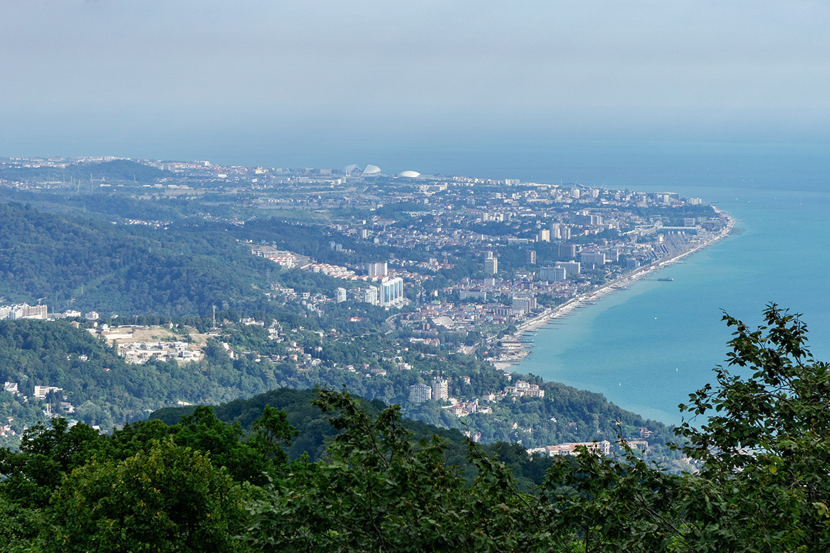    Адлер — один из лучших российских курортов и отличный аналог приевшейся Турции. Источник: Shutterstock