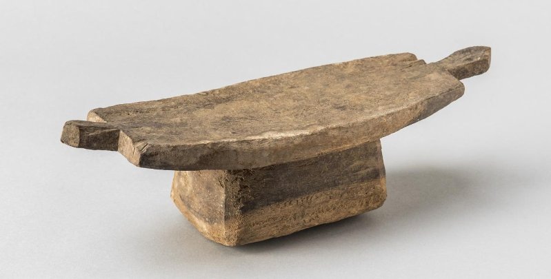 Деревянный подголовник. Мали, кон. XV - XVI вв. Из коллекции Государственного музея народов Востока