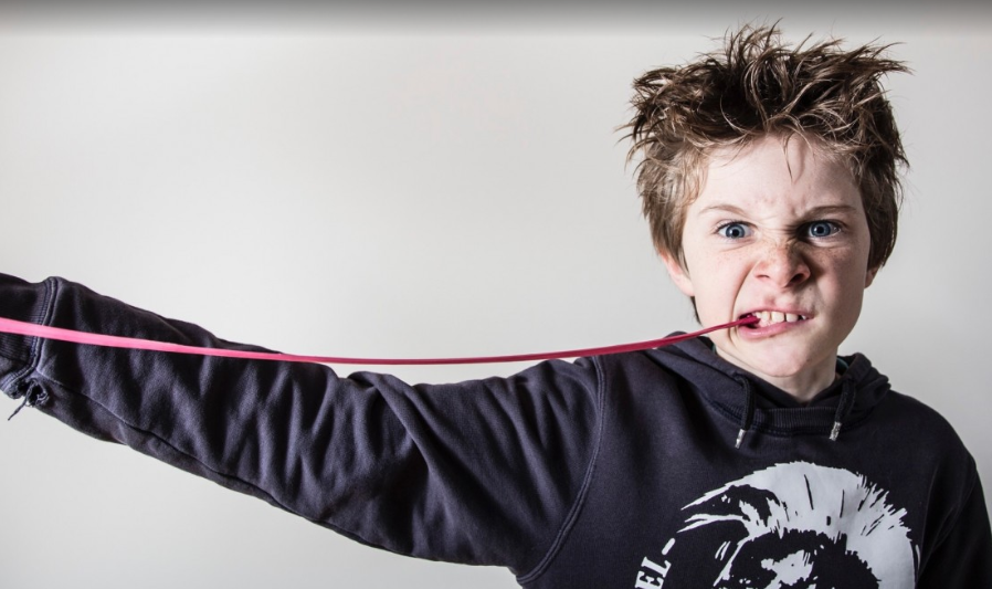 СДВГ: почему это не просто «непоседливость» и как воспитывать гиперактивных детей? Рассказывает врач-психиатр