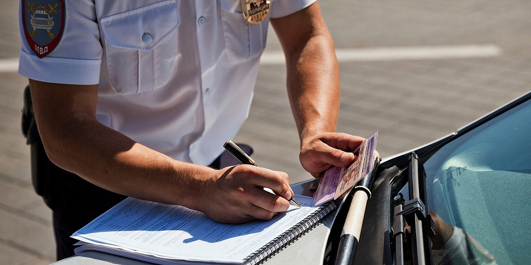 Кто будет сдавать экзамен при замене водительских прав