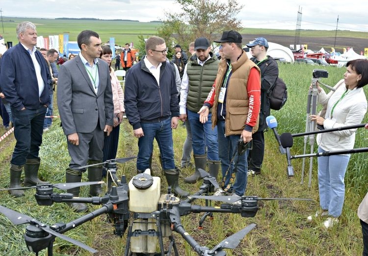    Агродронам доверяют защиту полей в Челябинской области