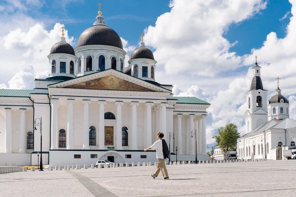 Воскресенский кафедральный собор на Соборной площади. Фото: Андрей Орехов