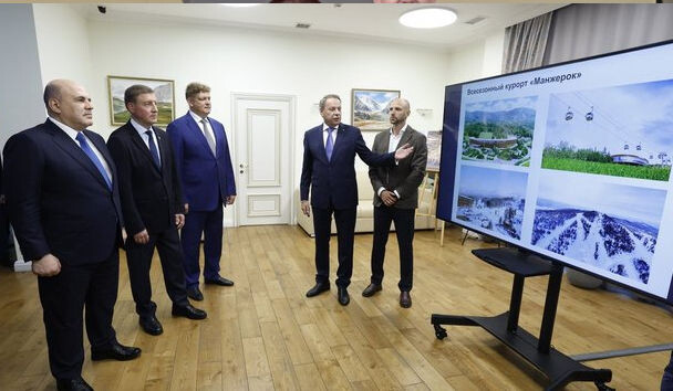    Михаил Мишустин ознакомился с проектом реконструкции аэропортового комплекса Горно-Алтайск (фото: сайт правительства РФ)
