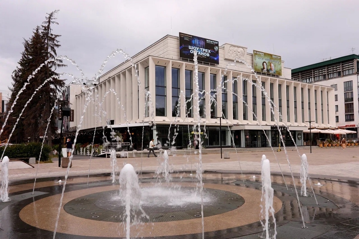    До конца года организаторы обещают провести здесь около 50 культурных мероприятий