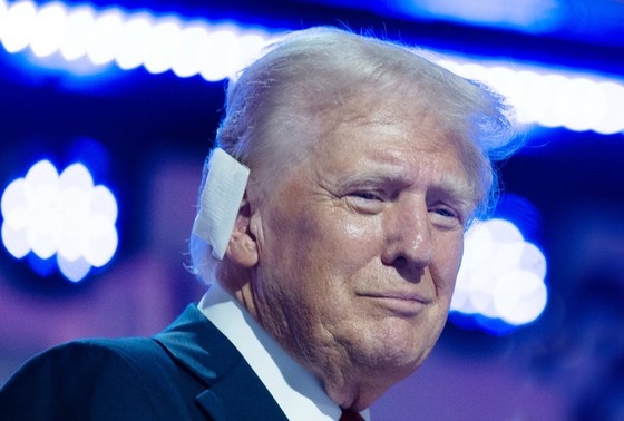    Дональд Трамп