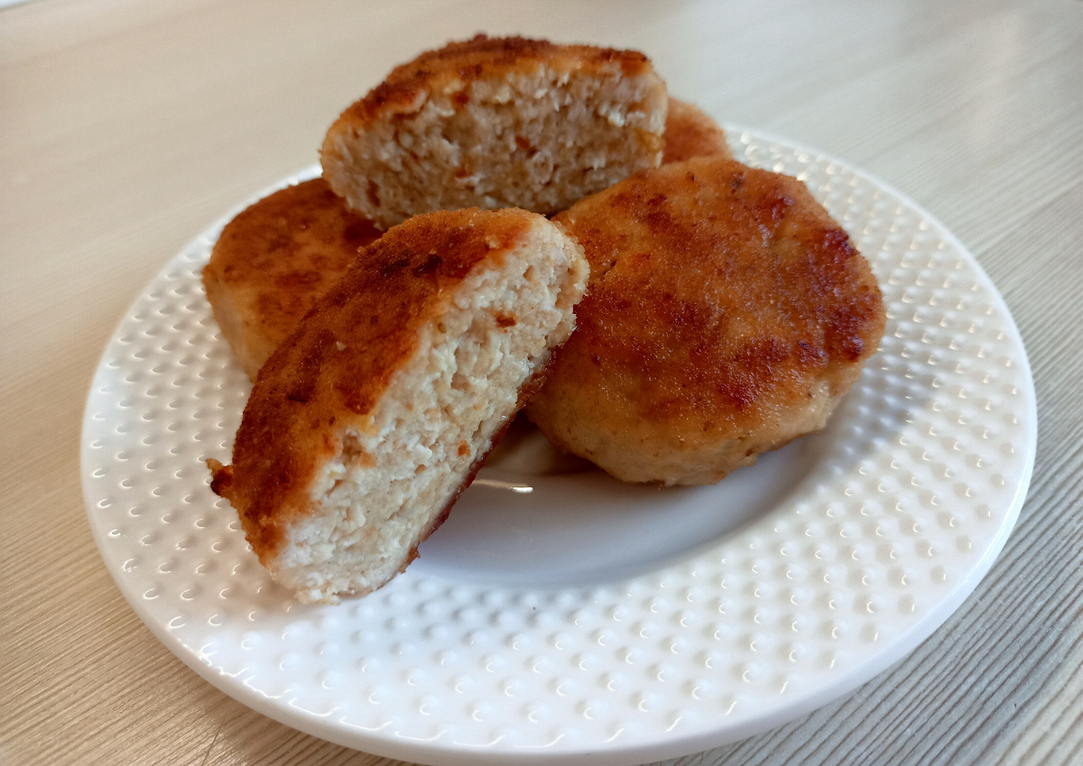 Жаренные куриные котлеты