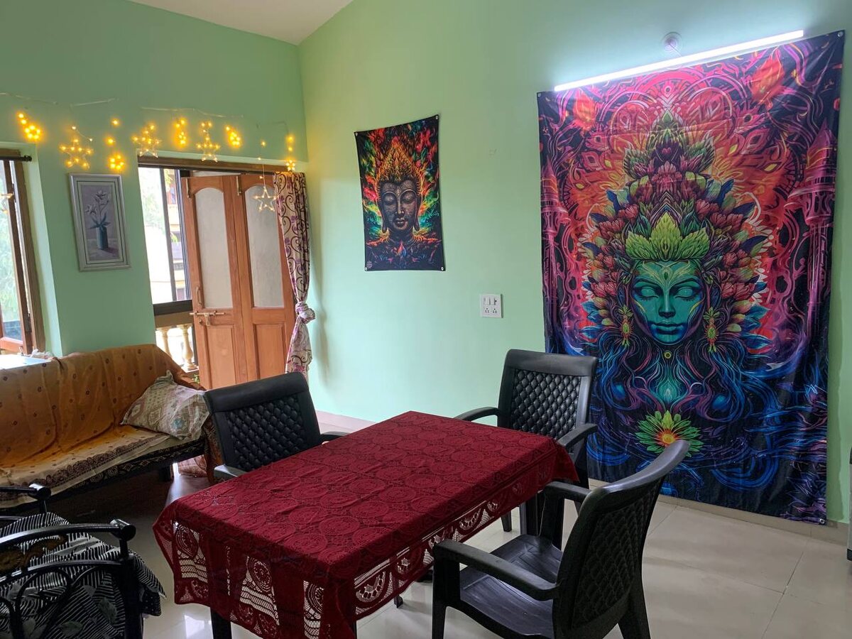 Гостиная той квартиры