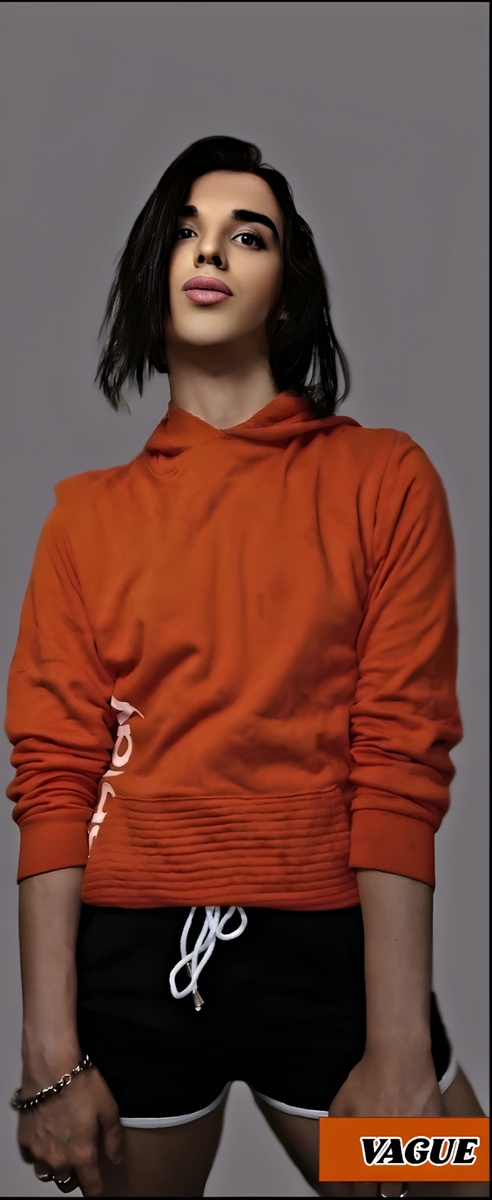 SLAVA VOLK Певец 