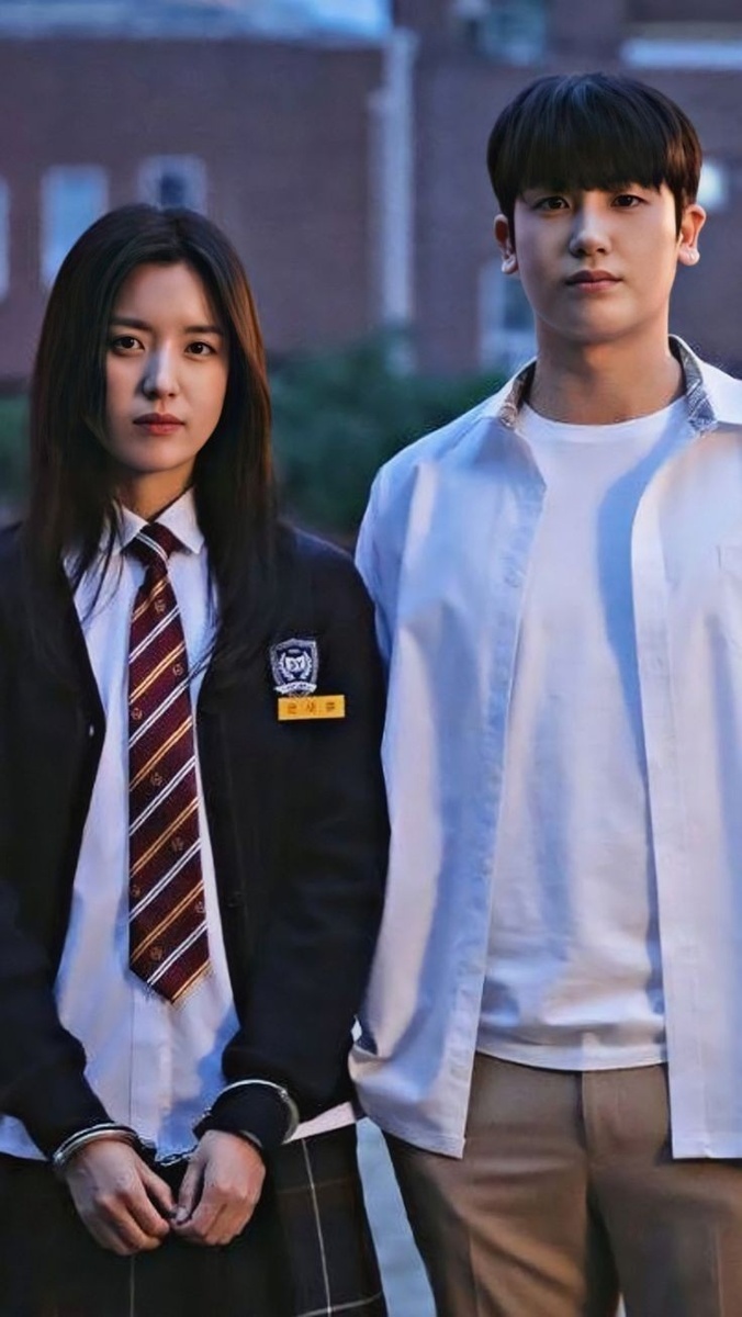 Главные герои Сэ Бом и И Хён