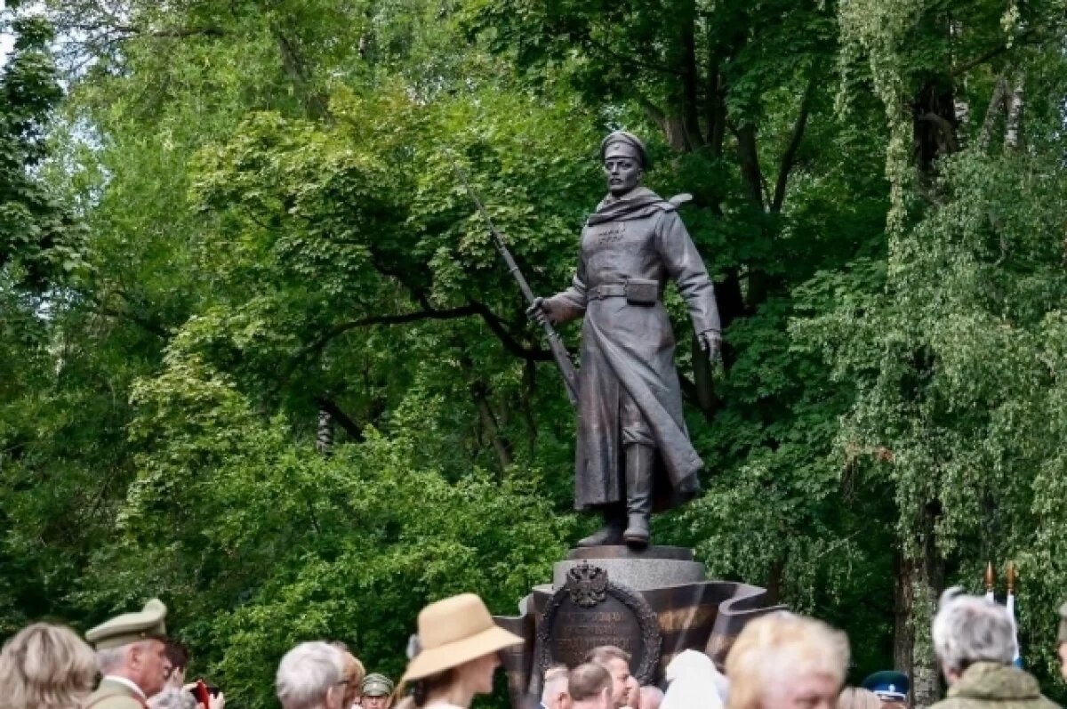   Памятник участникам I мировой войны установили в парке Кулибина в Нижнем