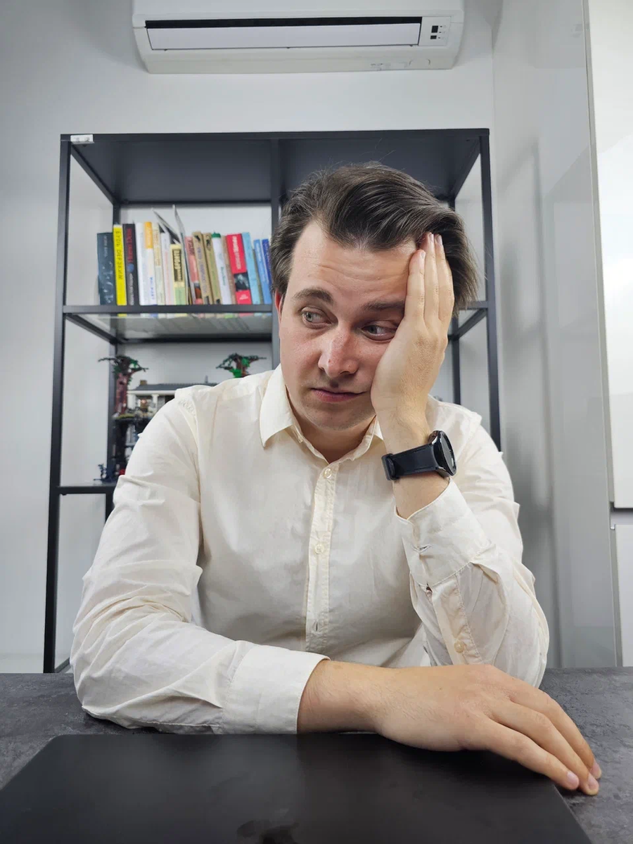 Моё лицо, когда я в очередной раз задумался о том, что виноват во всех проблемах. 