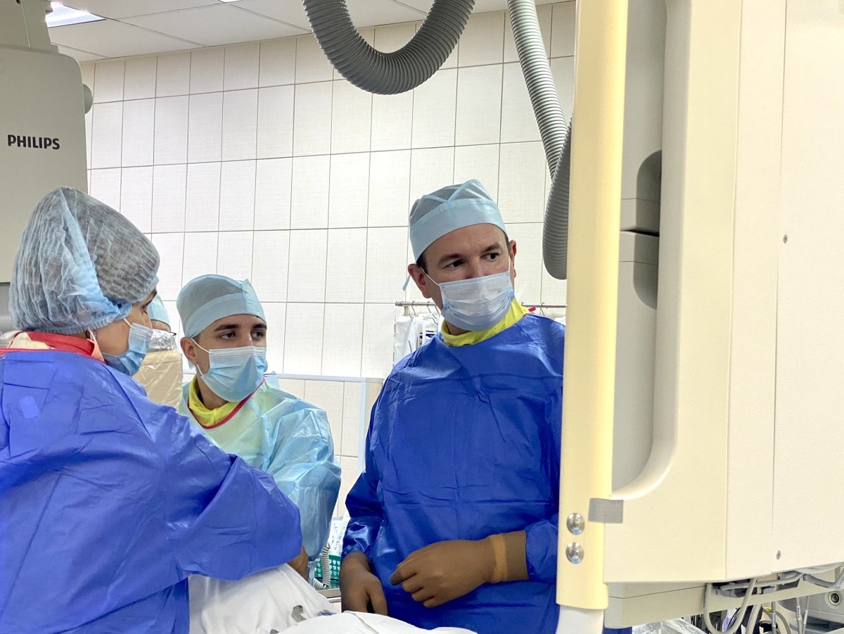    Физиологическая кардиостимуляция: интервенционные аритмологи Кардиоцентра отработали новую технологию установки умных устройств