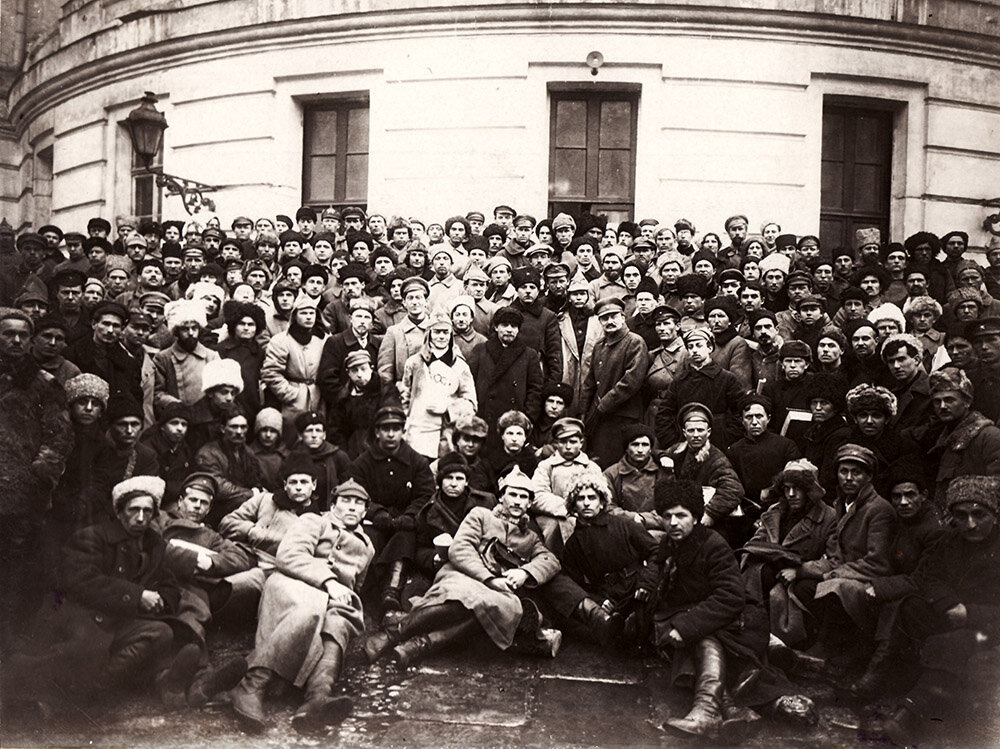 В.И. Ленин с делегатами X съезда РКП(б), ликвидаторами кронштадтского мятежа.