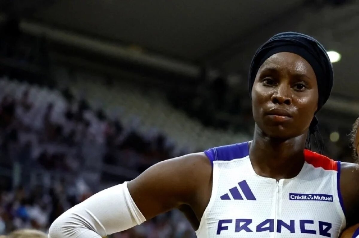    Бегунью из Франции не допустили к церемонии открытия ОИ из-за хиджаба