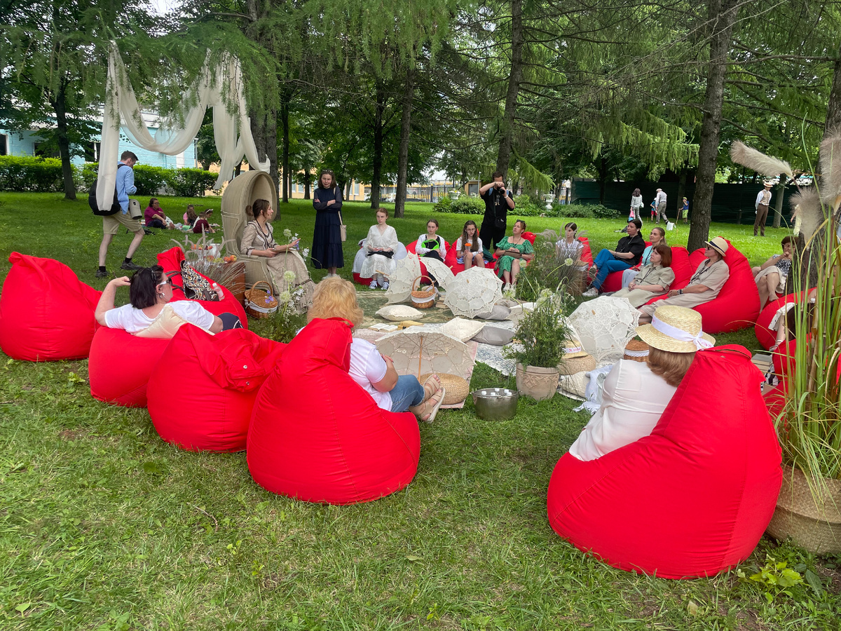 Исторический пикник с лекцией по книге Горе от ума в Екатерининском парке