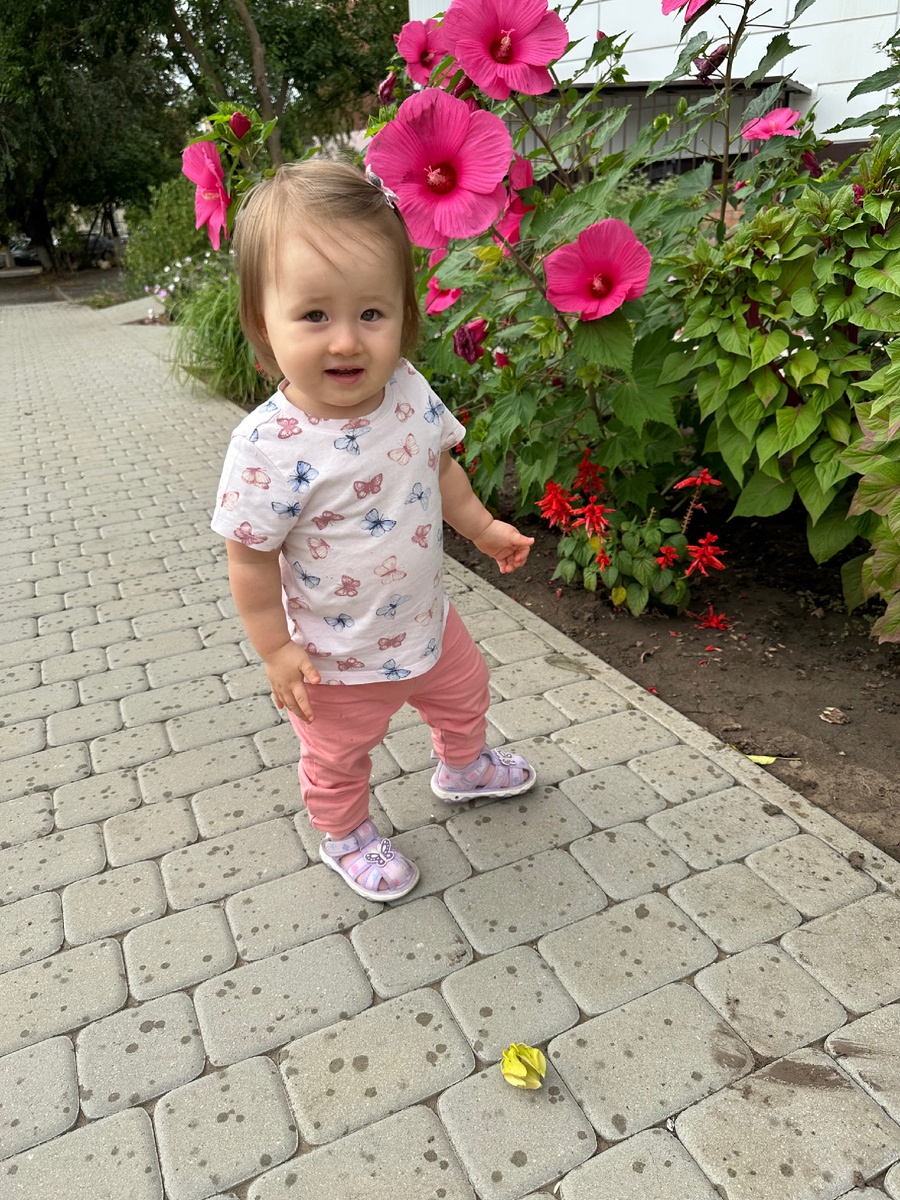 Даже начинающийся дождик не в силах загнать домой. Фото автора