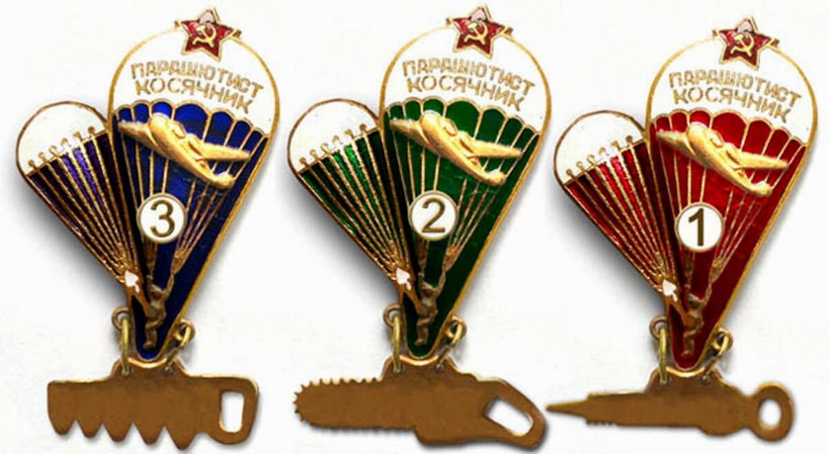 Роман Б: "Один из таких надо бы еще повесить.".