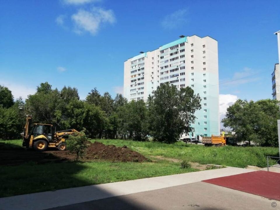   Сквер на улице Гущина. Источник: barnaul.org