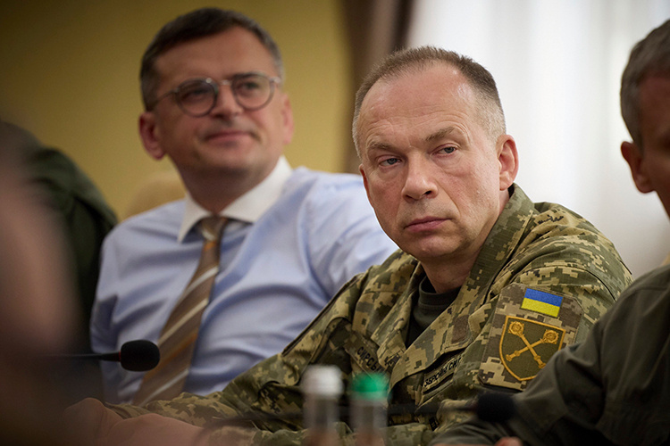    Еще одной важной новостью связанной с СВО, стало большое интервью главкома киевский войск Александра Сырского изданию The Guardian.   
Фото: © Ukraine Presidency/Ukrainian Pre Source: Keystone Press Agency / www.globallookpress.com