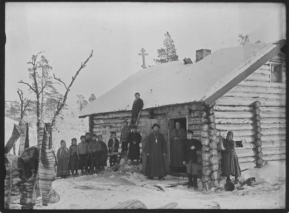        -  , Ѹ-, .    , 1898 .   , .