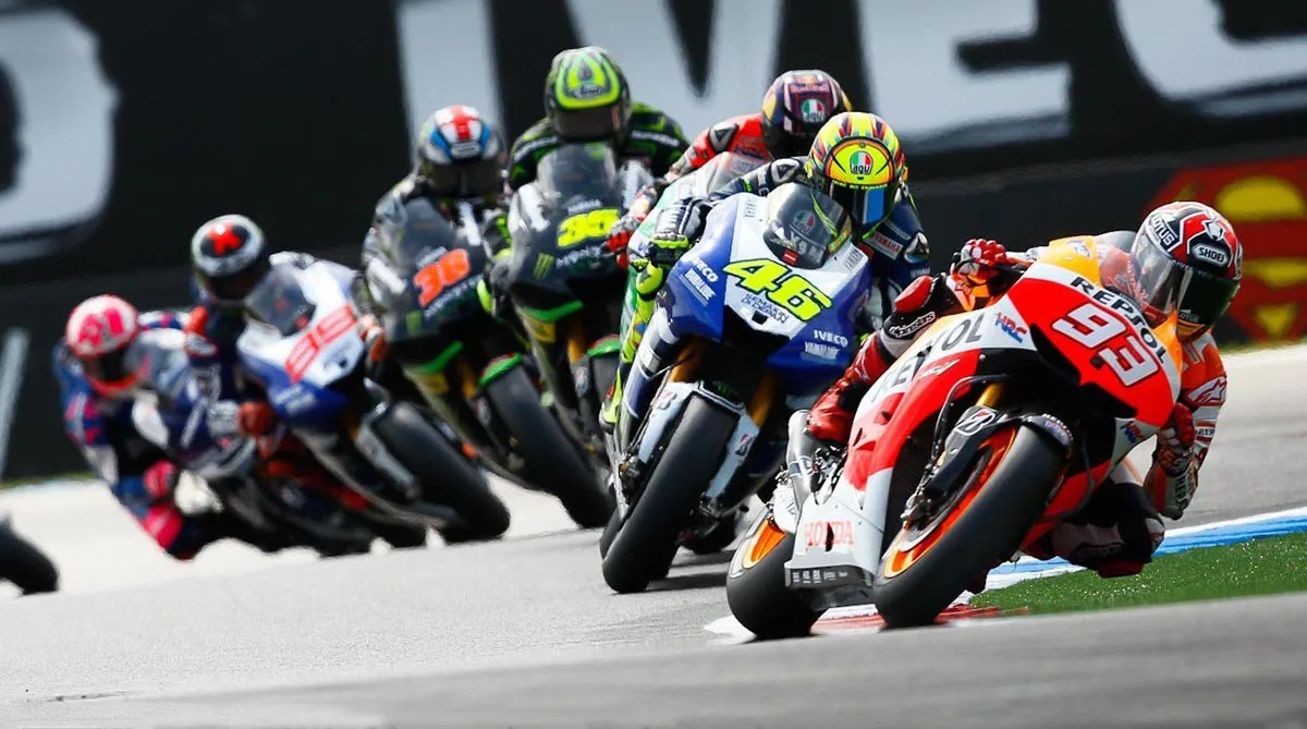 Марк Маркес, а за ним Валентино Росси - монстры МотоГП