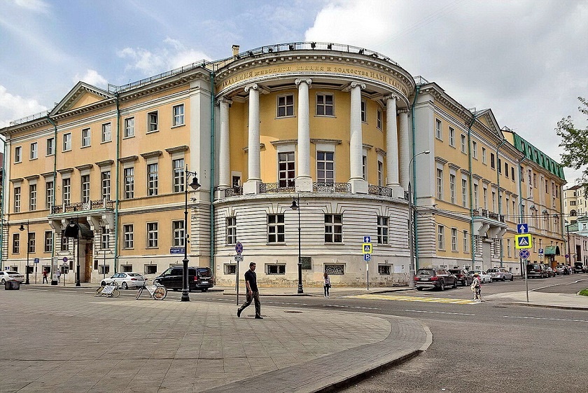 Академия живописи, ваяния и зодчества  на Мясницкой улице. Фото из открытых источников интернет