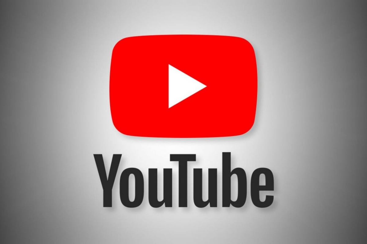 Депутат Хинштейн заявил, что до конца недели скорость загрузки YouTube на стационарных компьютерах может снизиться до 40%, а к концу следующей — уже до 70%.

По его словам, мера пока не затронет мобильную связь. "Деградация" YouTube - вынужденный шаг, направленный не против пользователей, а против администрации иностранного ресурса, отметил депутат

