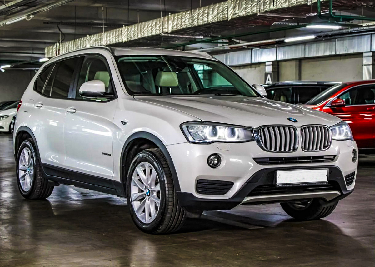 Было всё, от Дастера до Прадо, от Митсу до BMW X3. Но после своего "американца" в эти поделки под дулом пистолета не сяду