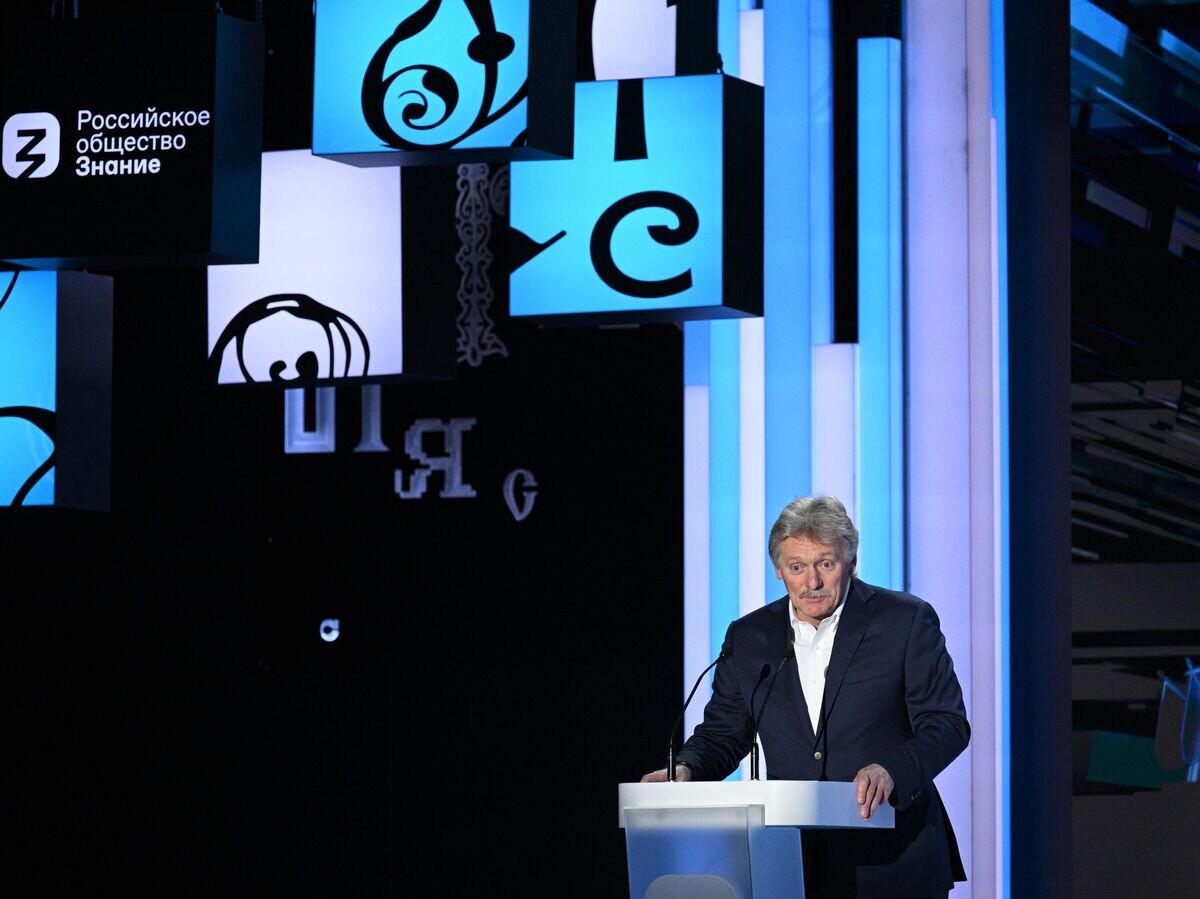    Пресс-секретарь президента РФ Дмитрий Песков на выставке-форуме "Россия" на ВДНХ© Фотохост-агентство "РИА Новости"