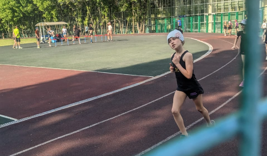 На тренировке. Забег на 20 кругов!