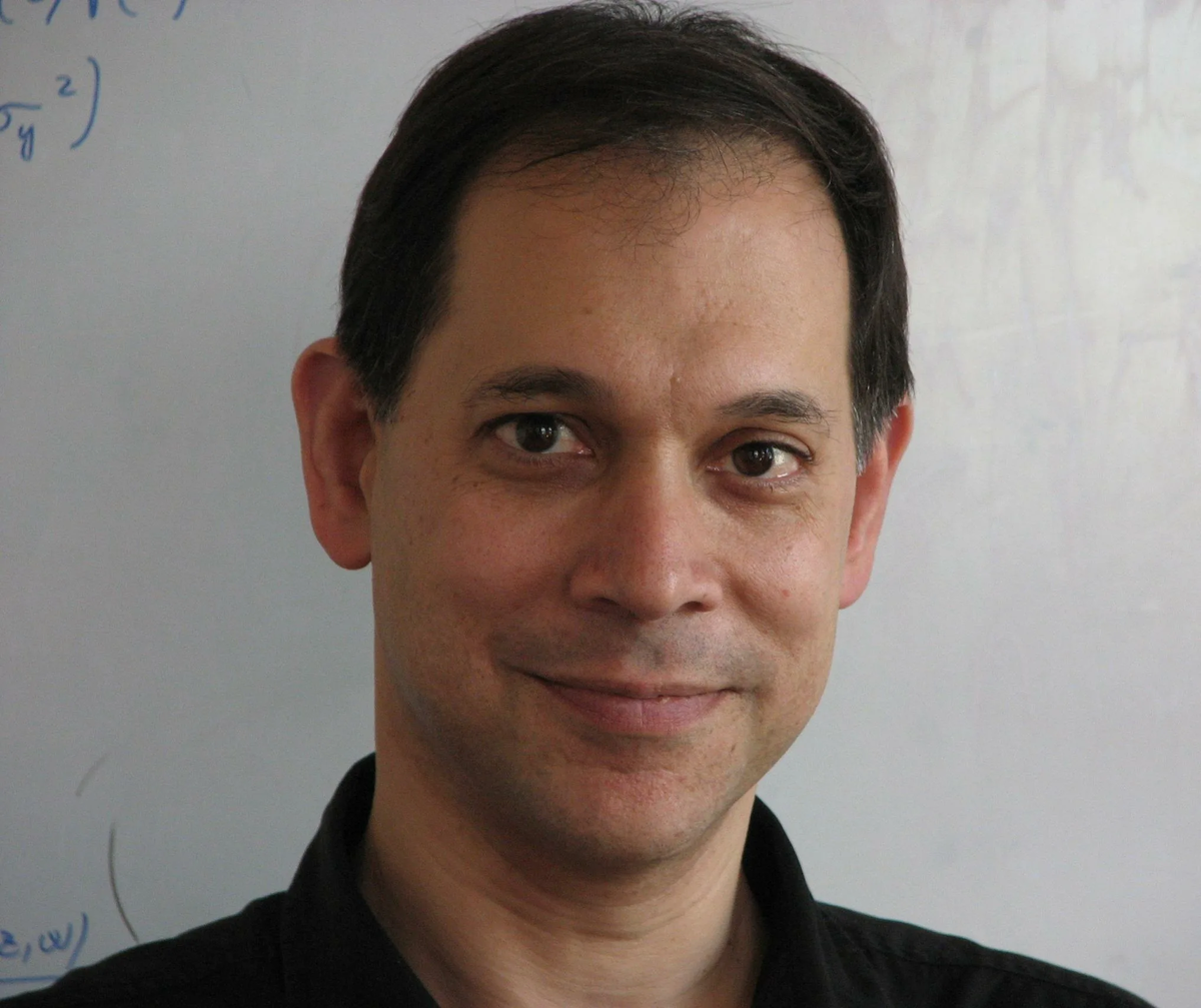 Кеннет Перлин - собственной персоной