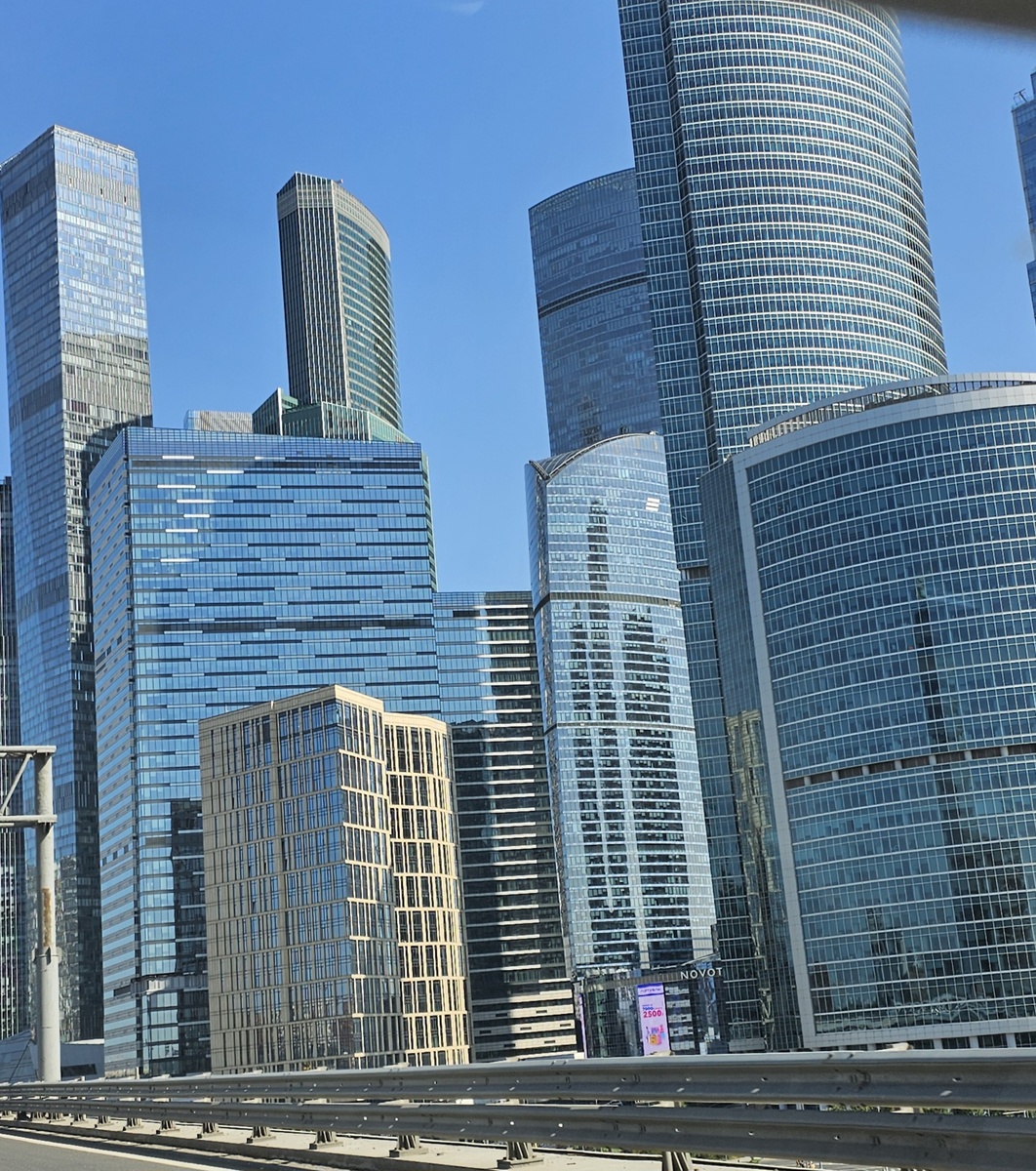 Московский международный Деловой центр (Москва-Сити) (Фото автора Л. Баевой)