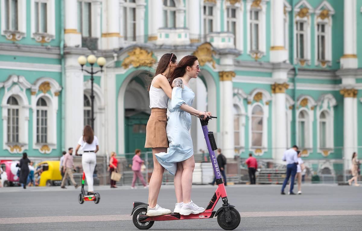 Число ДТП с электросамокатами у нас меньше, но вот смертей в них больше.