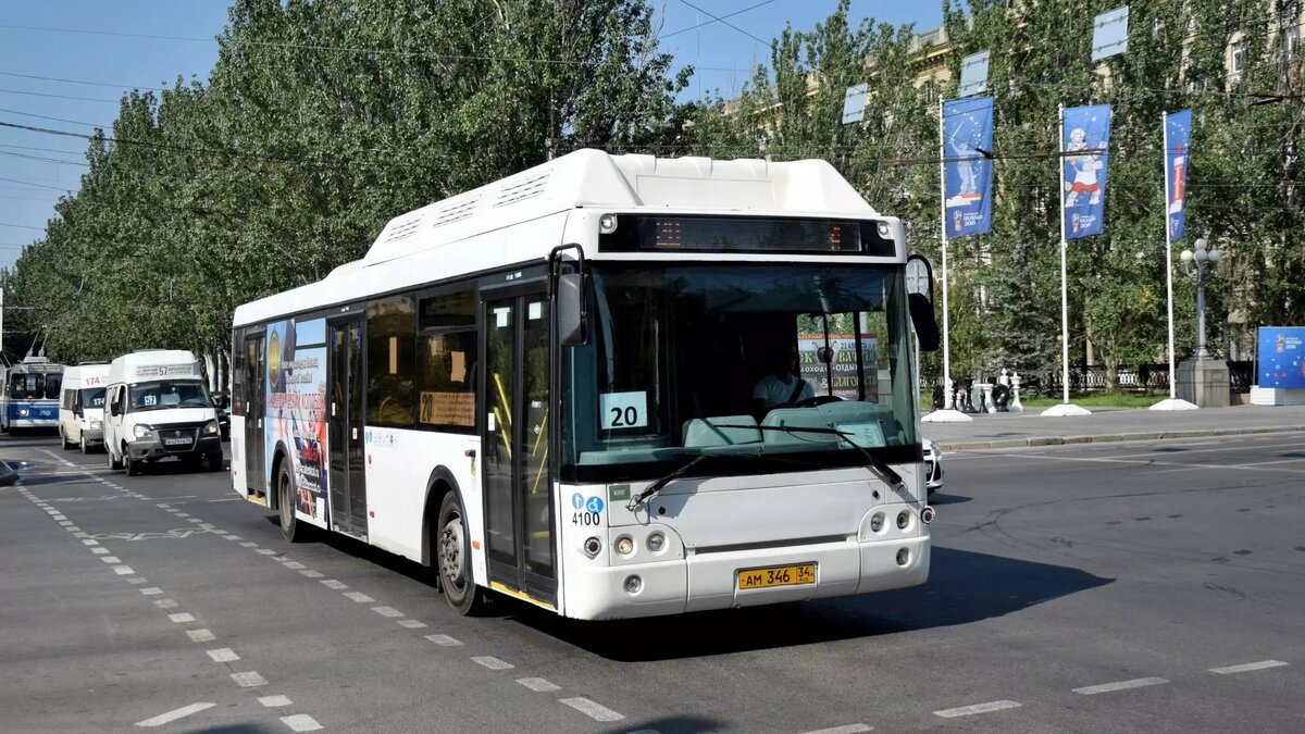 Приставал к маленькой девочке в автобусе