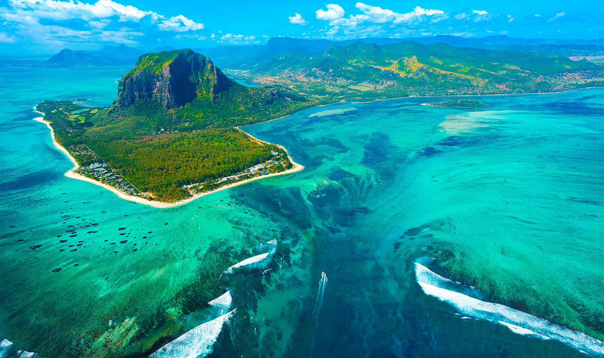  Непременно отправляйся увидеть так называемый подземный водопад.Фото: Myroslava Bozhko / Shutterstock.com