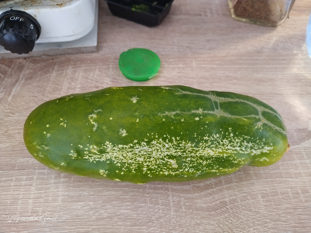 А главное, не пожелтел и не огрубел