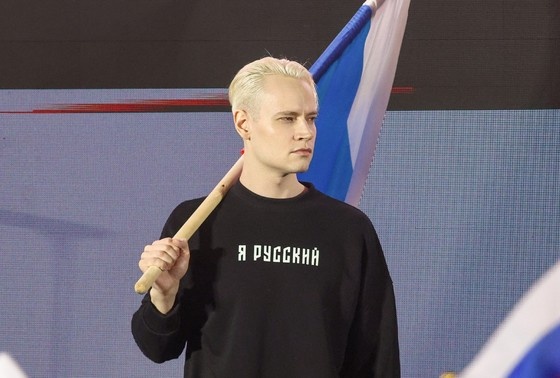     SHAMAN (настоящее имя — Ярослав Дронов)