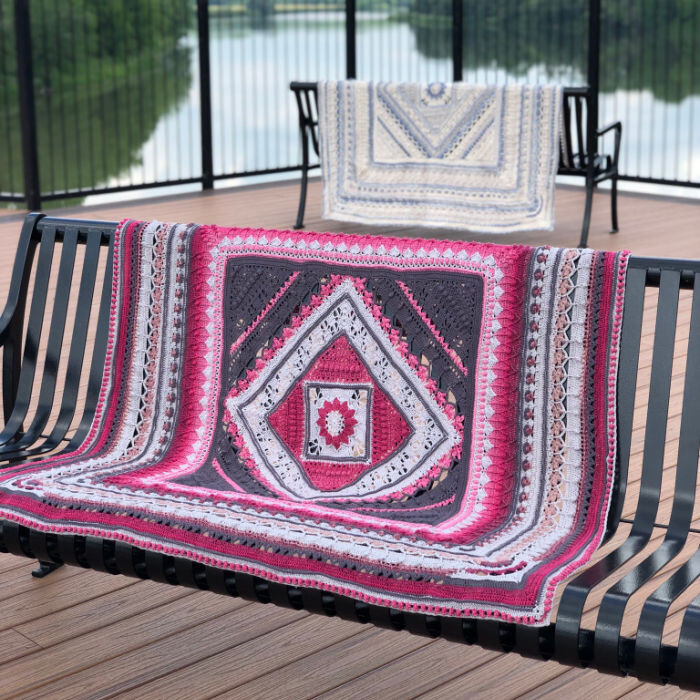    Charlotte's Universe от Dedry Uys   
Источник: lookatwhatimade.net