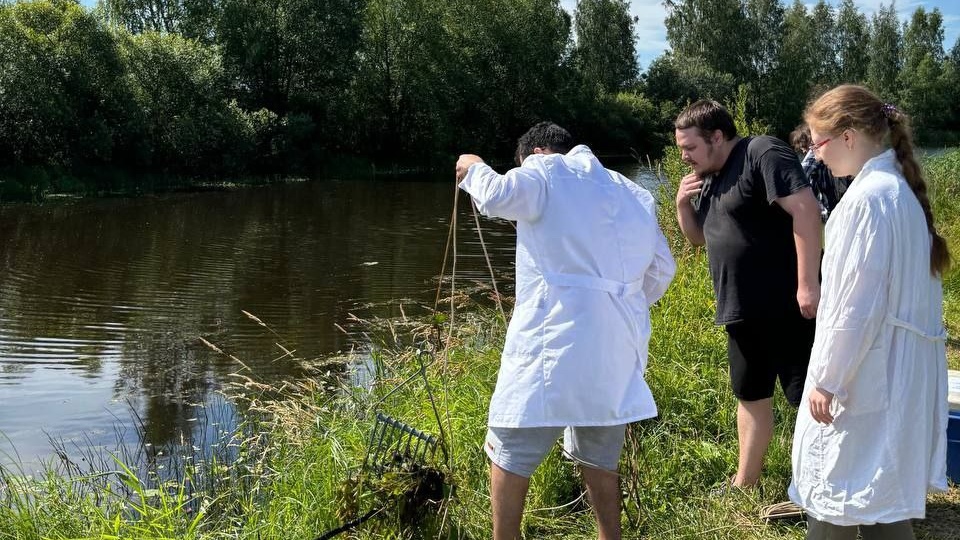 Студенты прошли практику с экспертами по прудовому хозяйству и аквакультуре