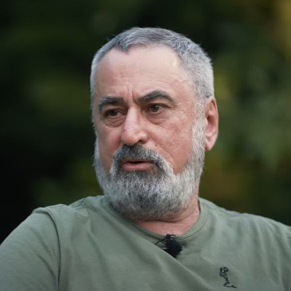     Александр Толмацкий собирается снять фильм о Децле и не хочет больше никогда общаться с внуком