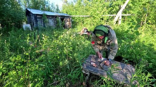 ПРОСТАЯ РЫБАЛКА НО НЕ СОВСЕМ. ТЯГАЮ РЫБ ИЗ-ПОД ЛОДКИ. РЫБАЛКА С ЛОДКИ ПВХ