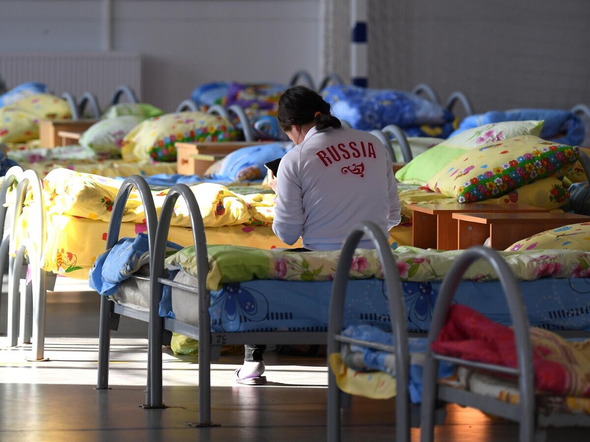    Пункт временного размещения эвакуированных жителей ЛНР и ДНР на хуторе Ленина в Ростовской области© РИА Новости / Максим Богодвид