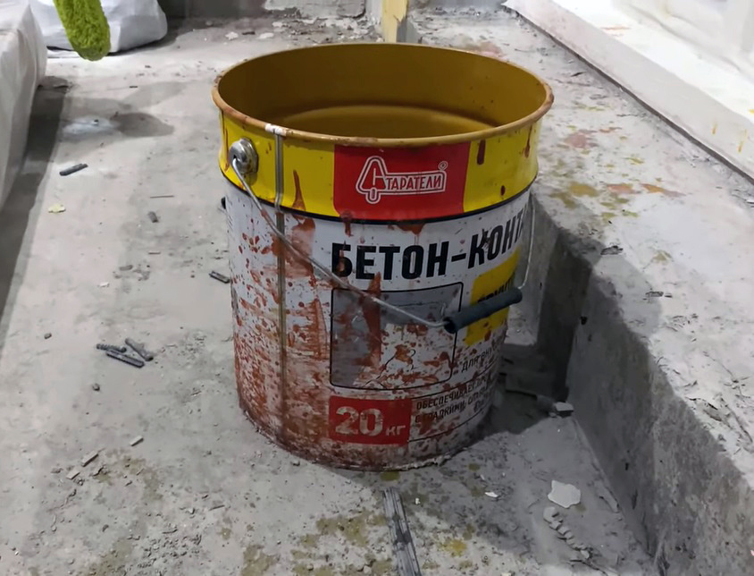 Ведро из-под грунтовки "Бетон-Контакт" от "Старателей".