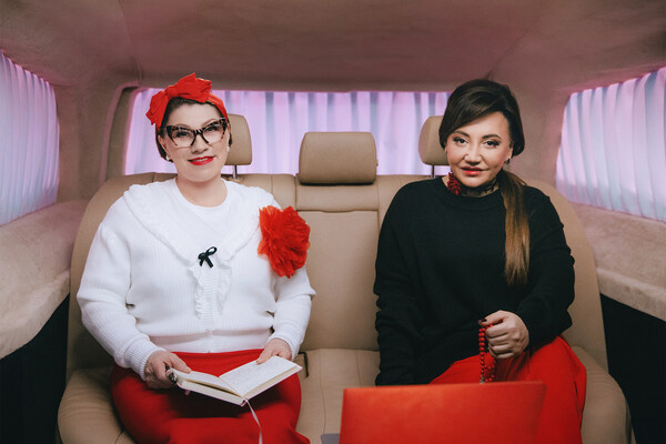    Роза Сябитова и Фатима Хадуева / Телеканал «Пятница!»