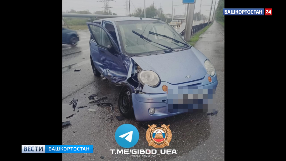    Появилось видео ДТП на Сельской Богородской в Уфе, где пострадали парень с девушкой