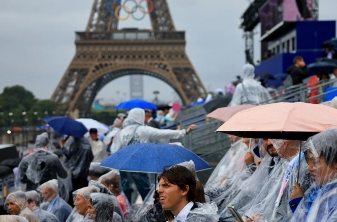 Кадры церемонии открытия Олимпиады в Париже 2024 года.