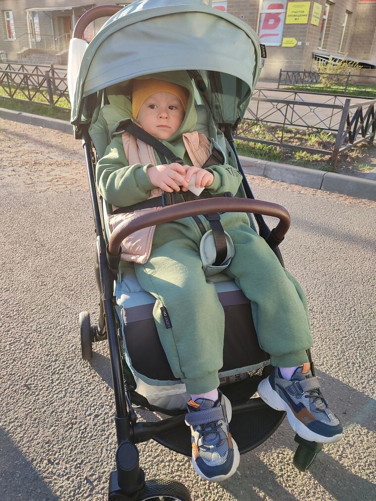 В теплом комбинезончике Лаки Чайлд 